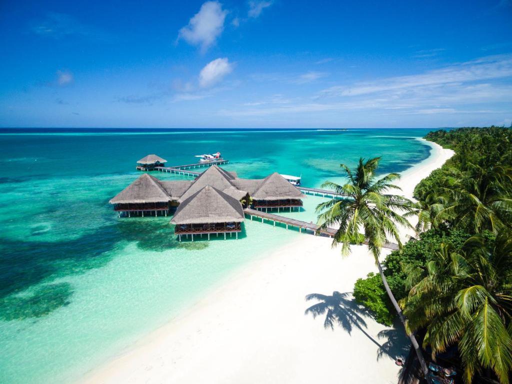 Medhufushi Tour Package