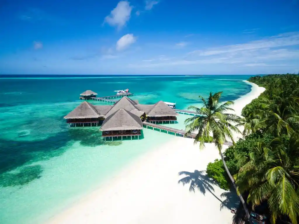 Medhufushi Tour Package